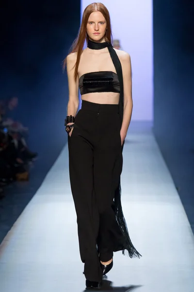Look 8